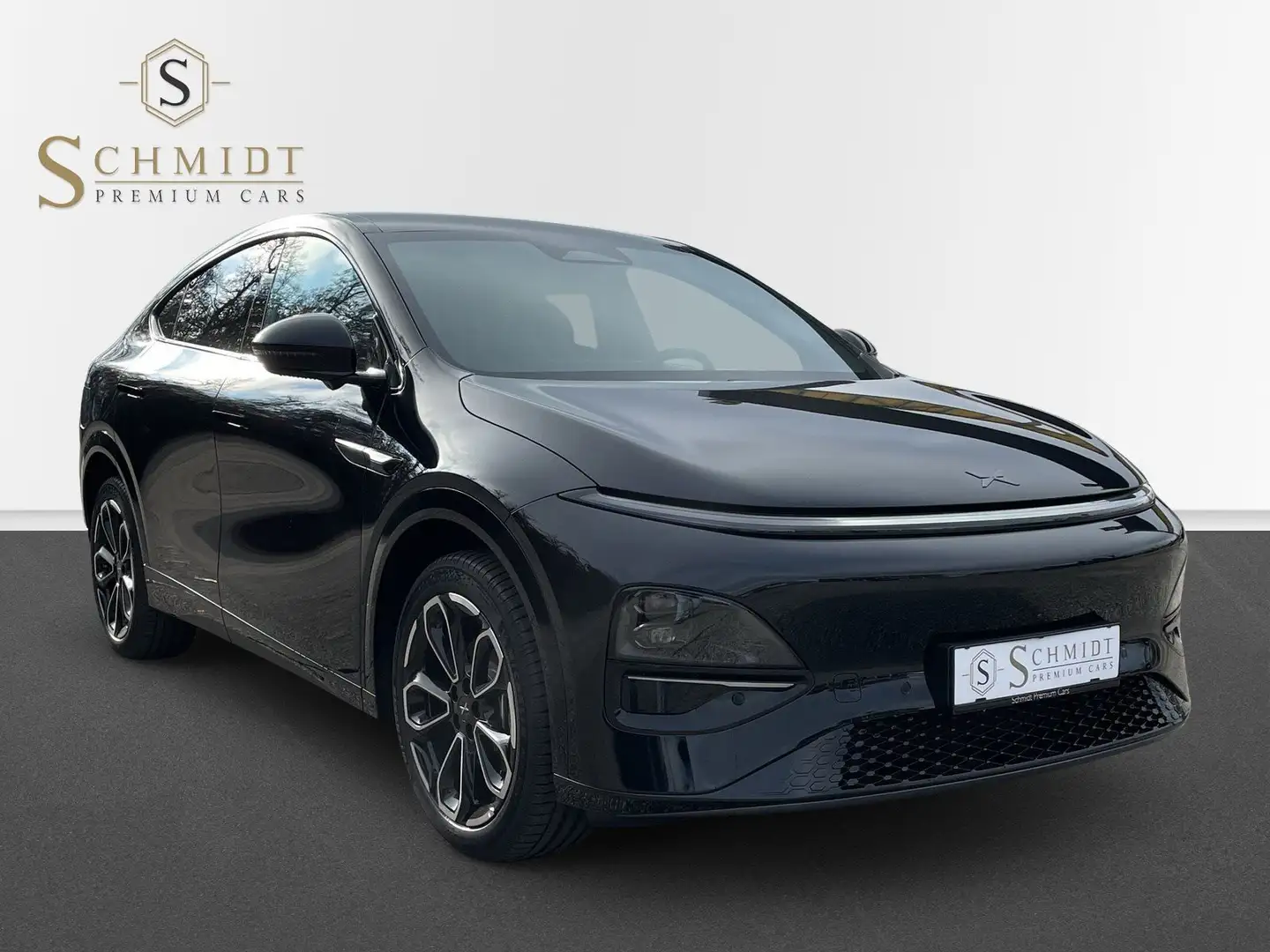 Xpeng G6 AWD Performance Schwarz - 2