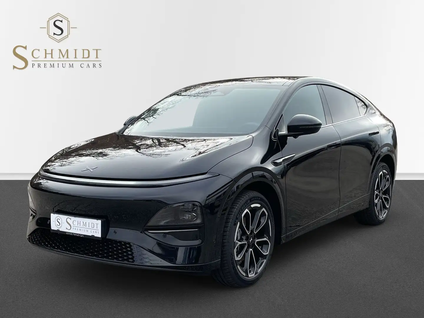 Xpeng G6 AWD Performance Schwarz - 1