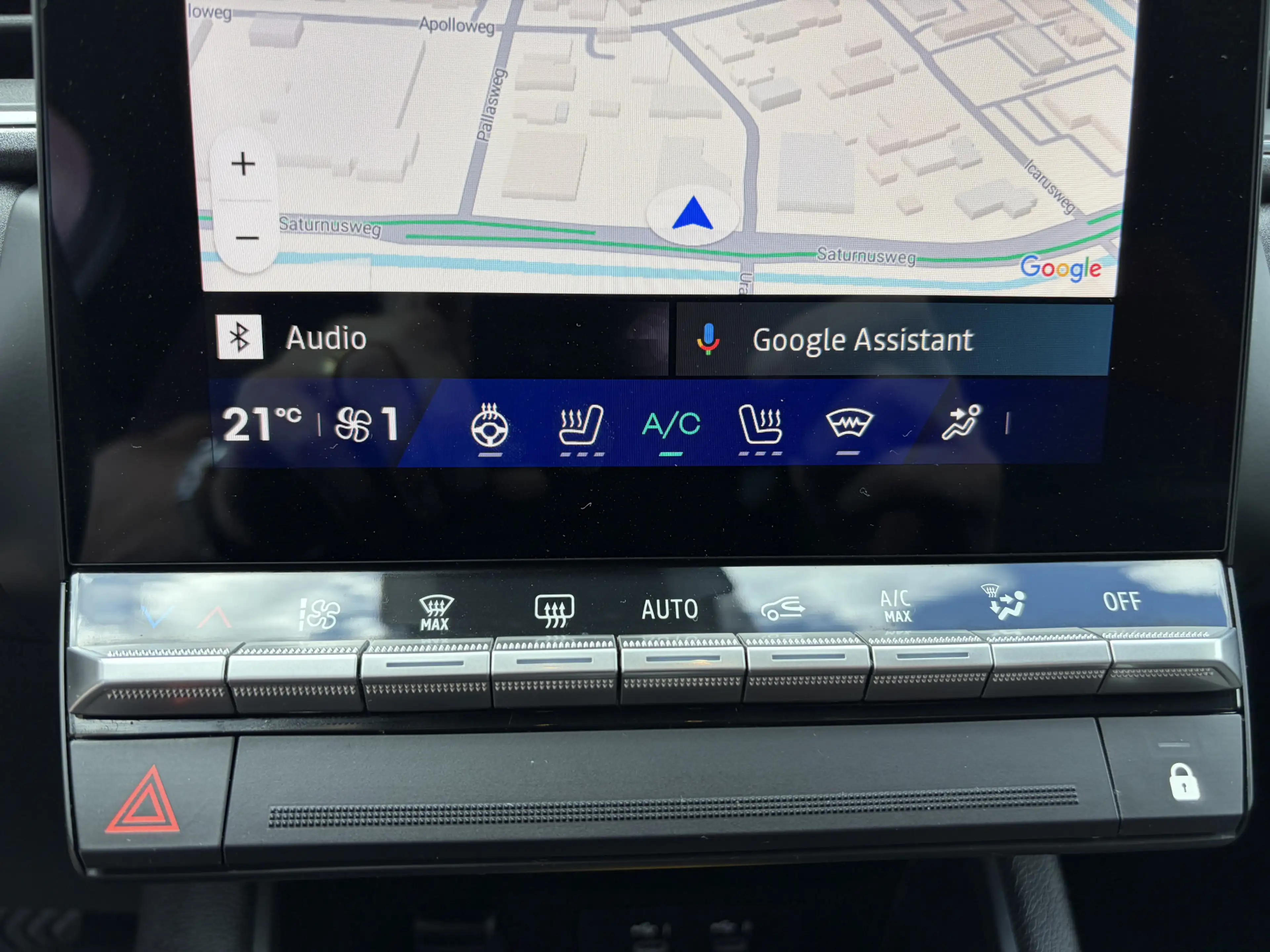 Renault Symbioz 1.3 mild hybrid 140 EDC techno Stuur en stoelverwa — photo 11