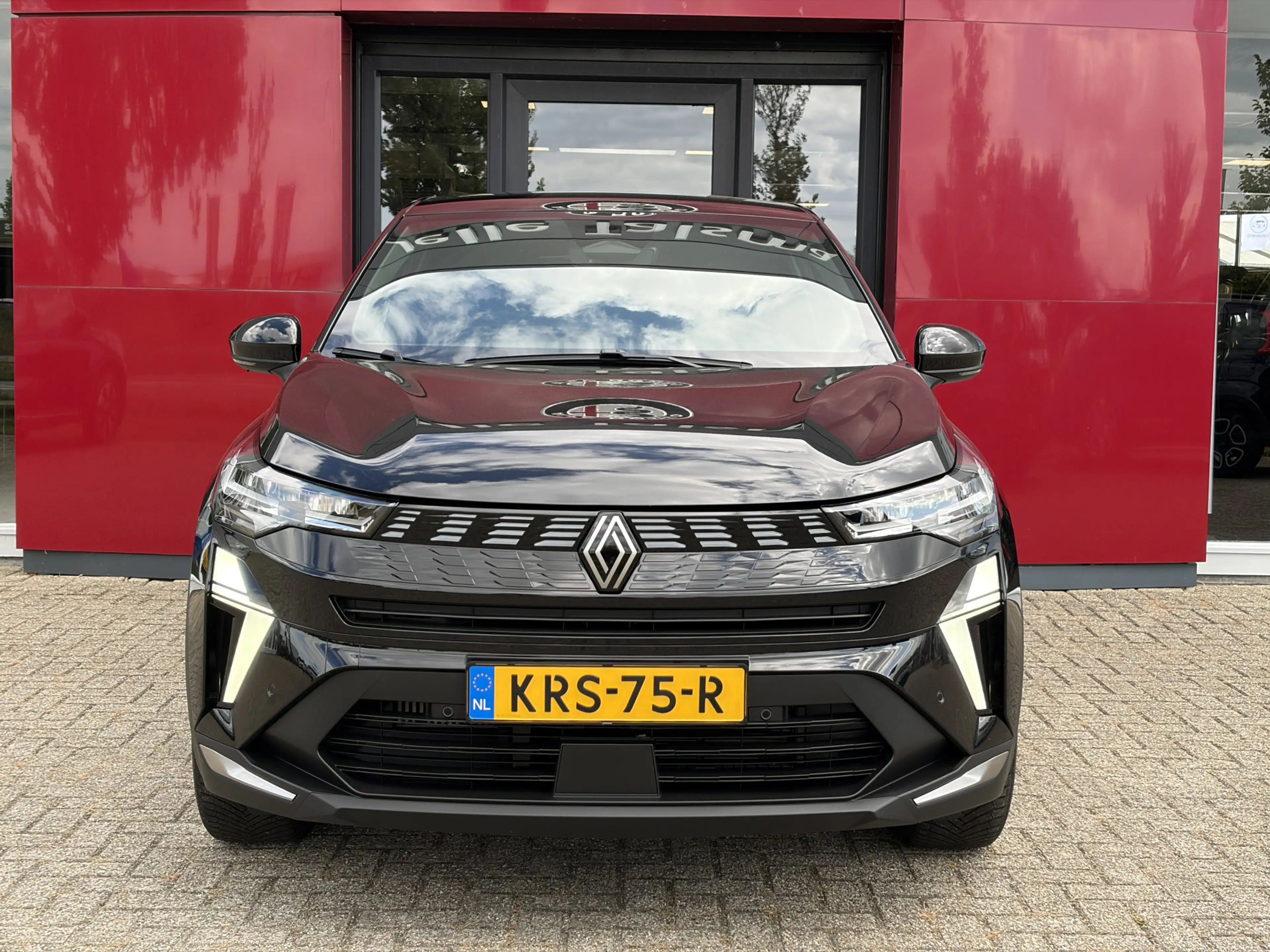 Renault Symbioz 1.3 mild hybrid 140 EDC techno Stuur en stoelverwa — photo 2