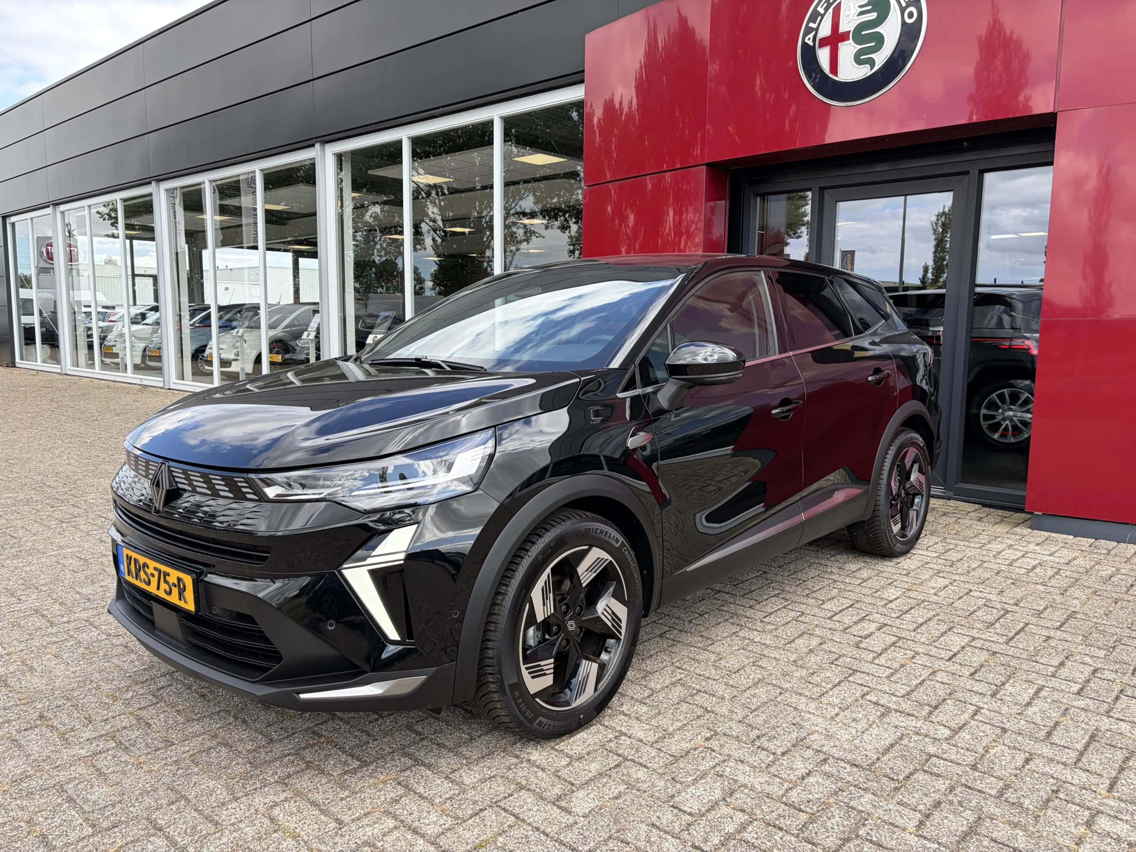 Renault Symbioz 1.3 mild hybrid 140 EDC techno Stuur en stoelverwa — photo 5