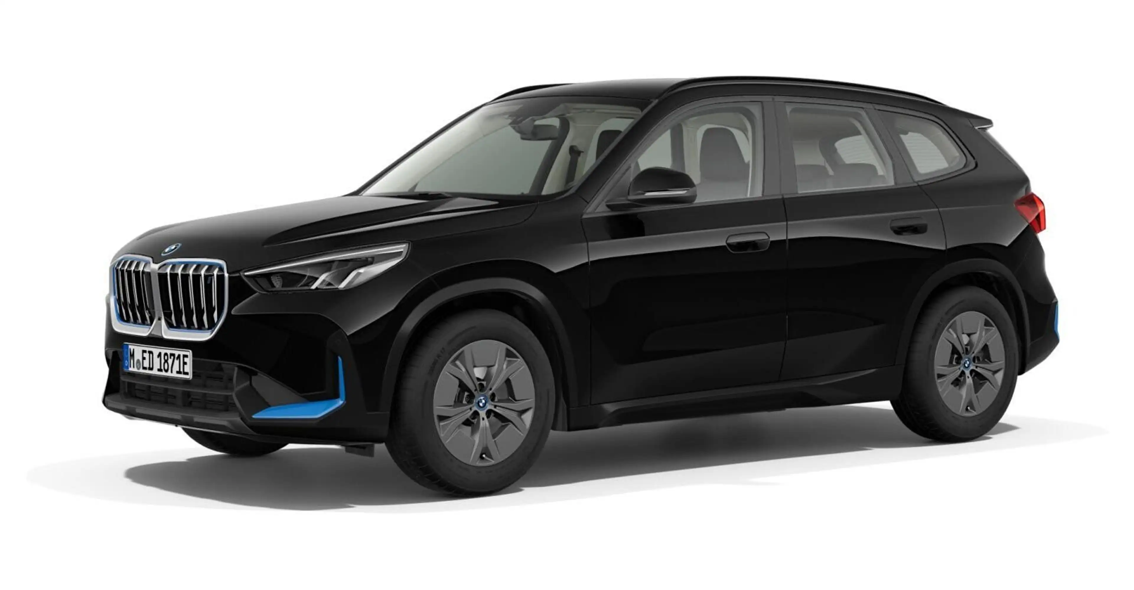 BMW iX1 xDrive30 — photo 2