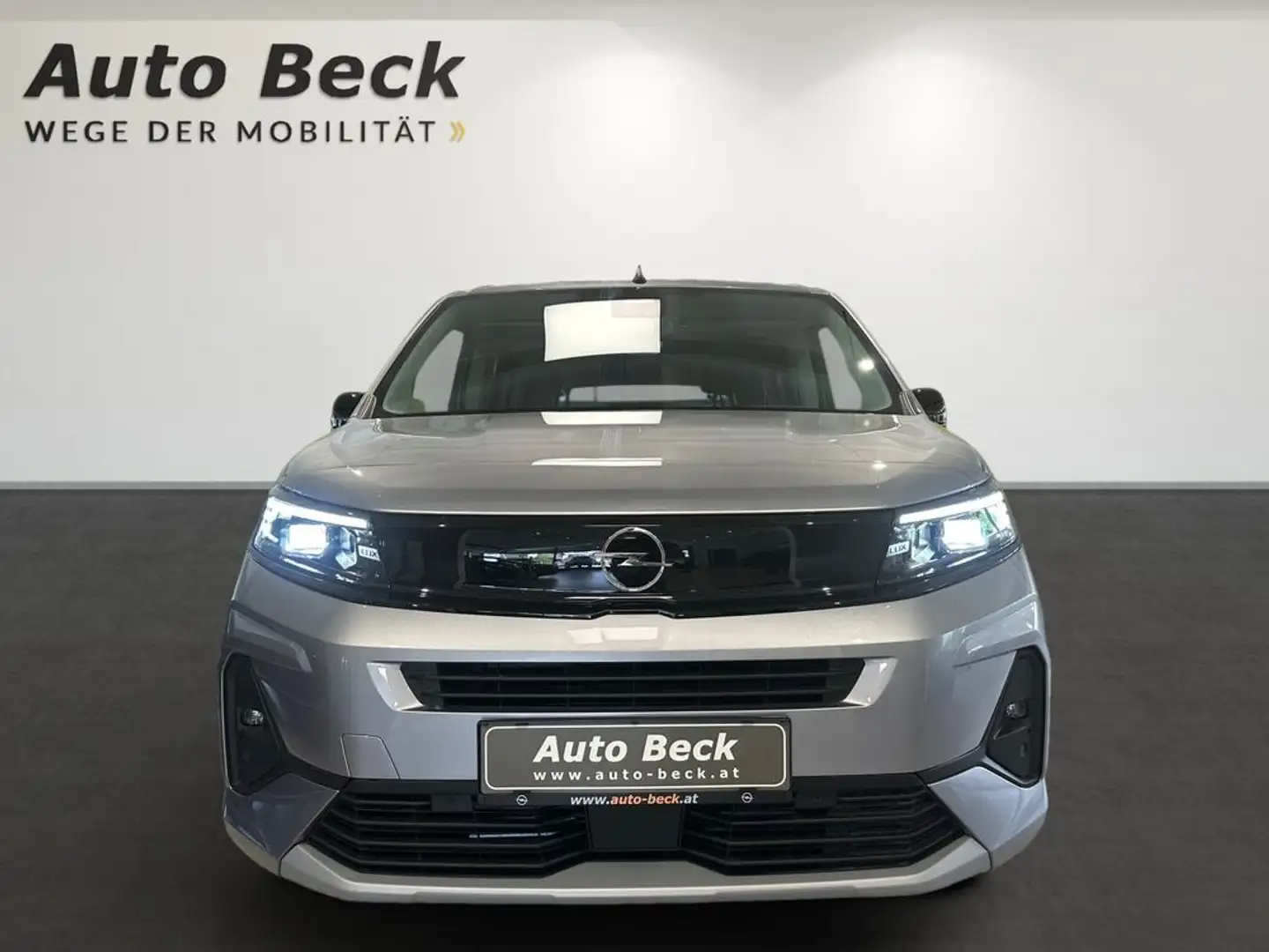 Opel Combo 1.5 GS L Grau - 2