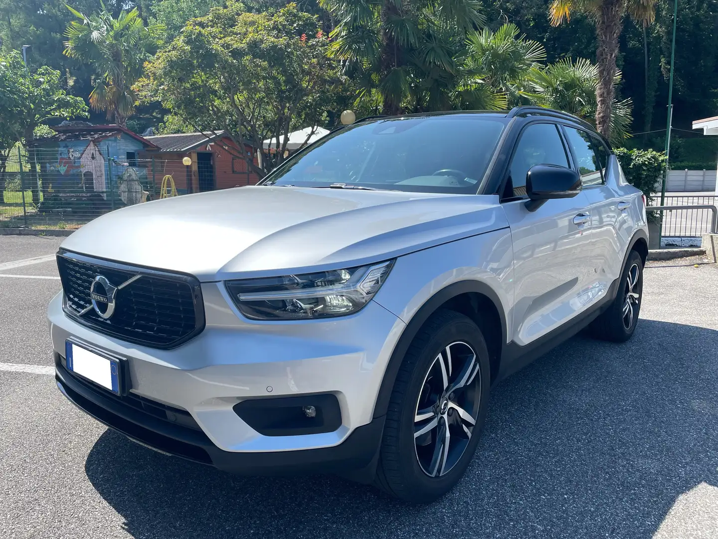 Volvo XC40 2.0 D3 R-design AWD geartronic my20 Argento - 1