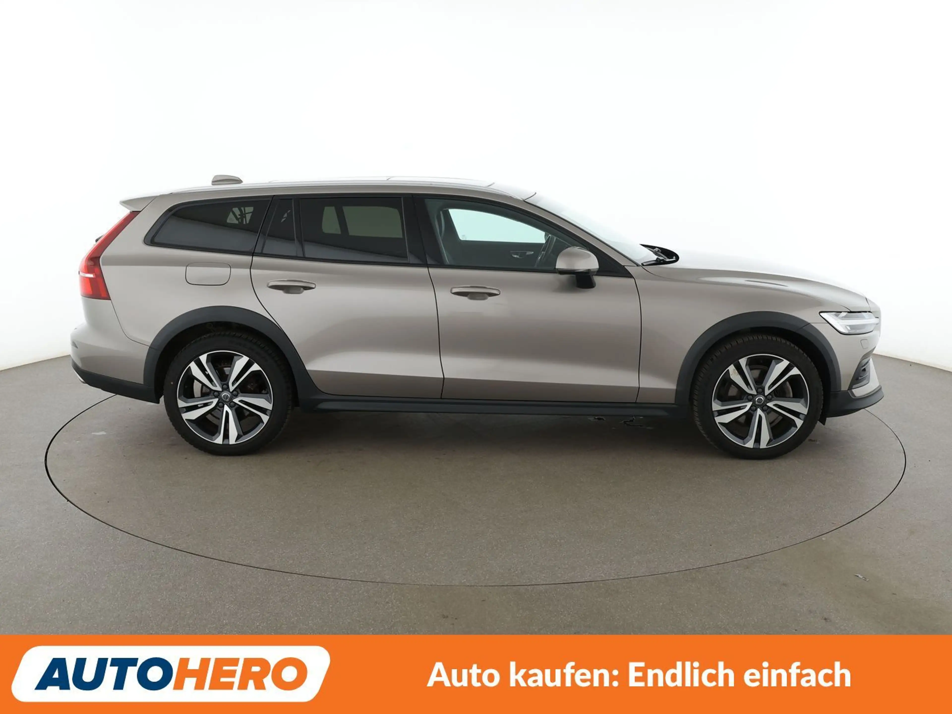Volvo V60 Cross Country 2.0 B4 Mild-Hybrid Pro AWD Aut.*NAVI* — photo 7