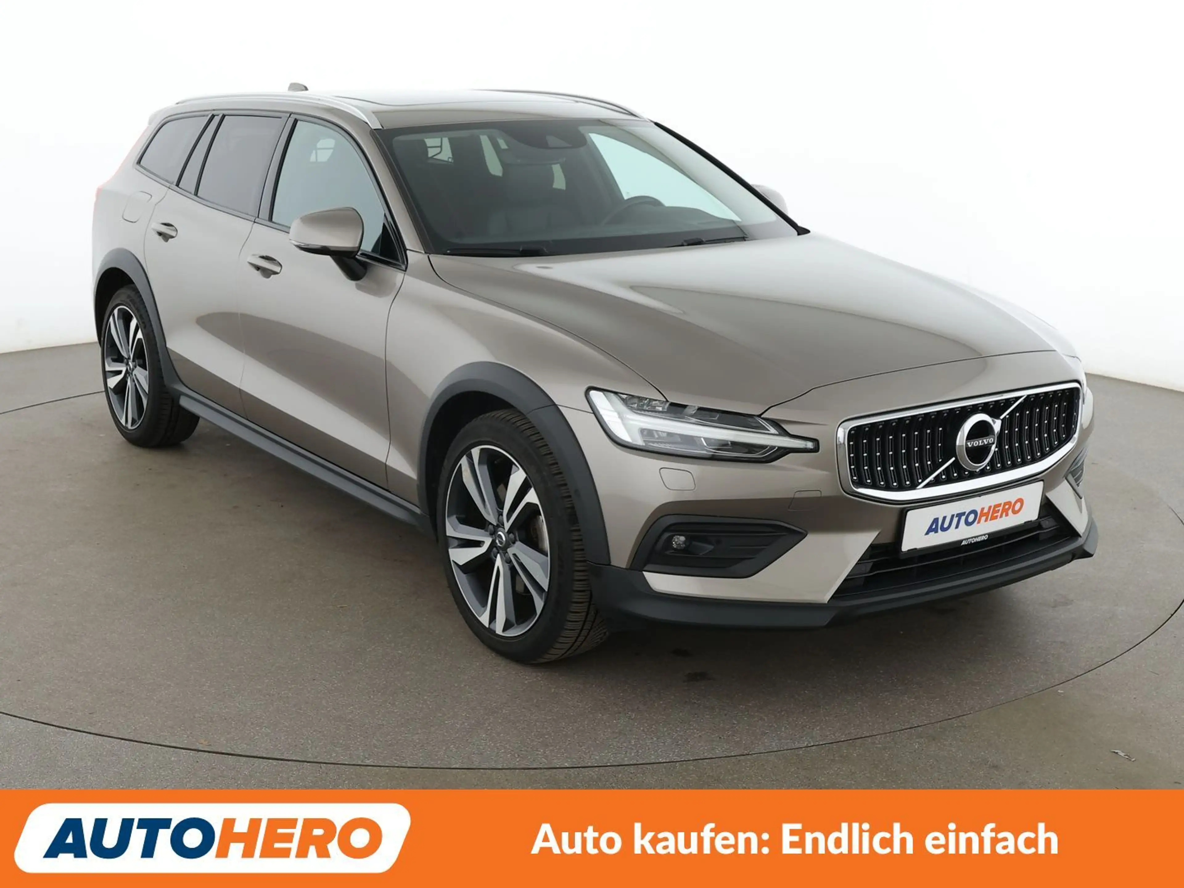 Volvo V60 Cross Country 2.0 B4 Mild-Hybrid Pro AWD Aut.*NAVI* — photo 8
