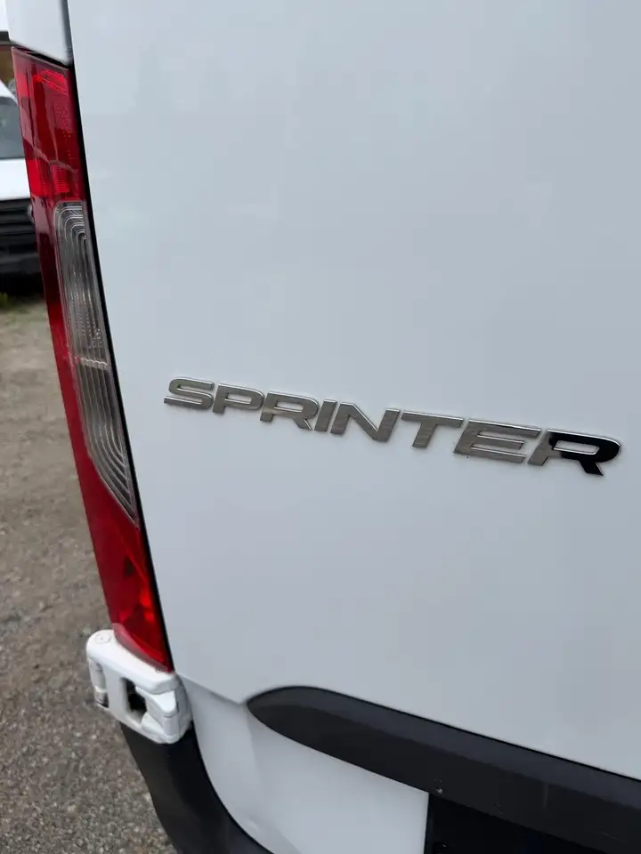 Mercedes-Benz Sprinter снимка Mercedes-Benz Sprinter