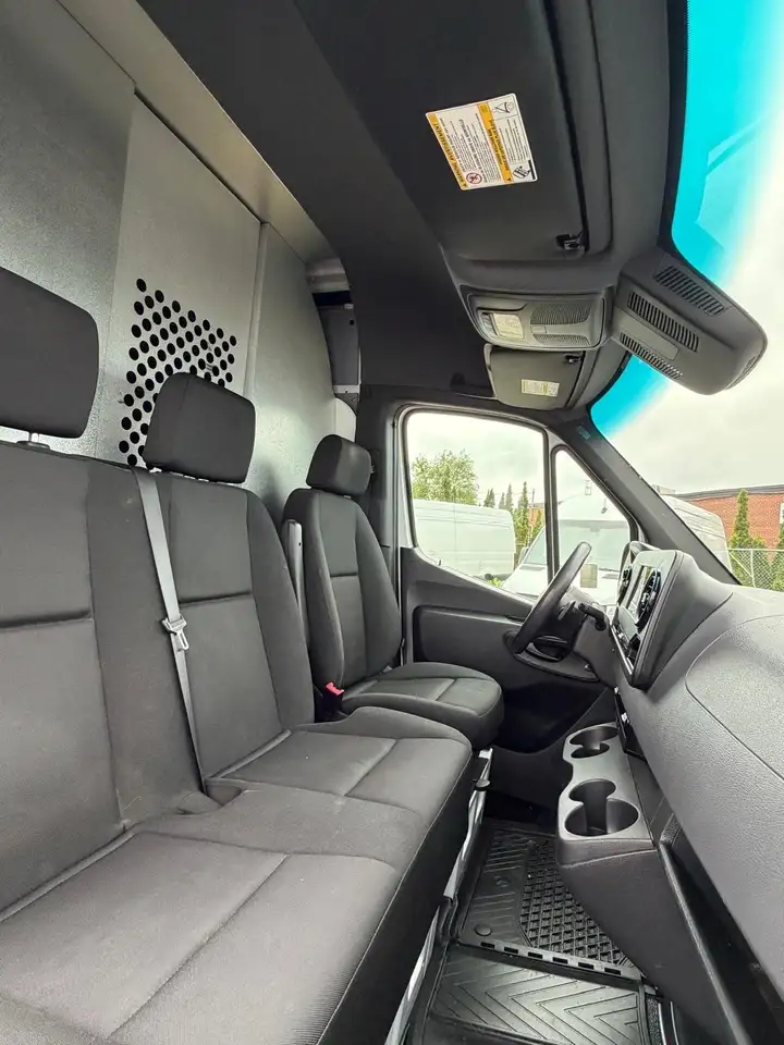 Mercedes-Benz Sprinter снимка Mercedes-Benz Sprinter