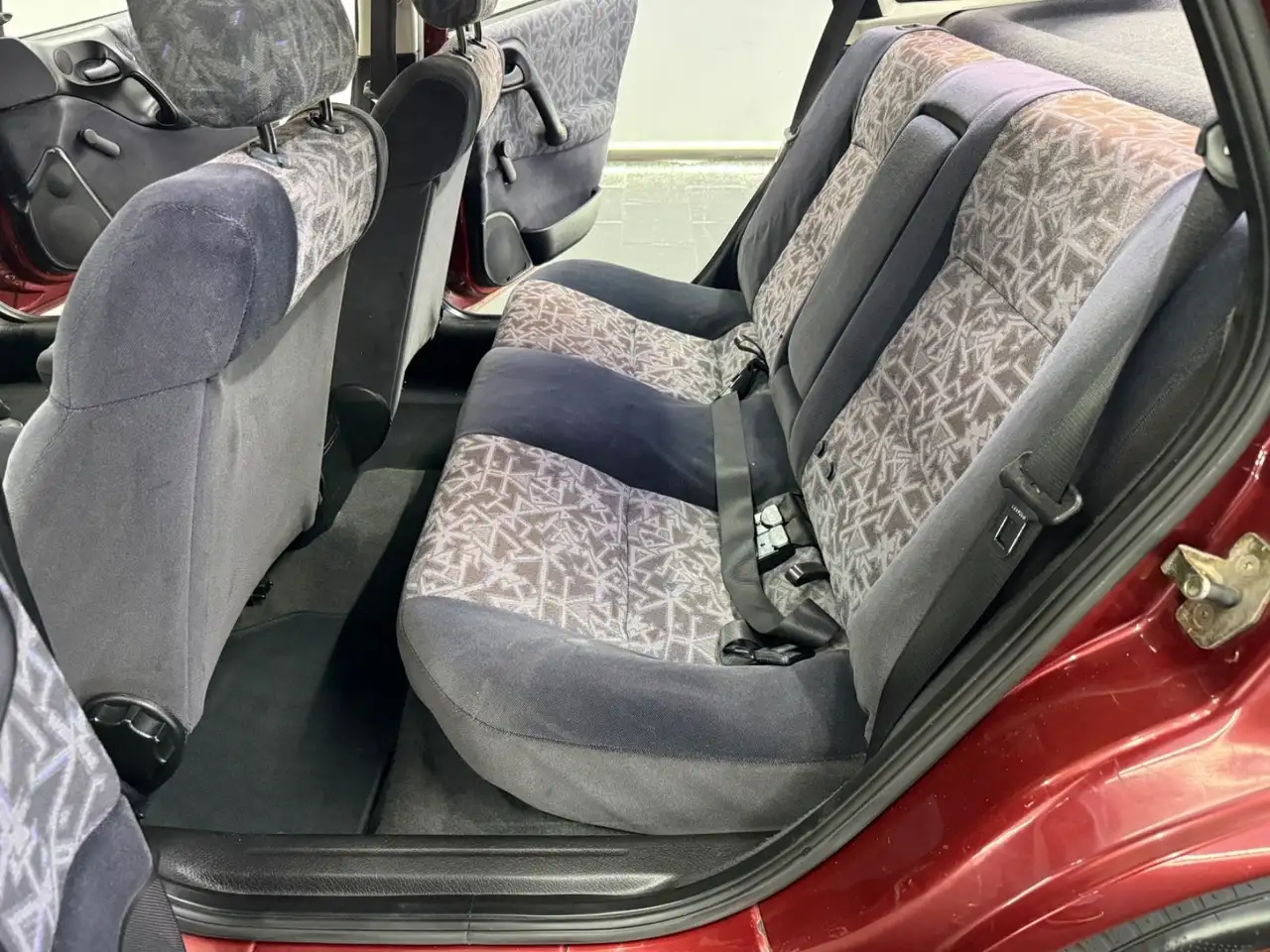 Opel Vectra B 1.6 16V Aut H-KENNZEICHEN AHK SHD 3.HND, foto 9