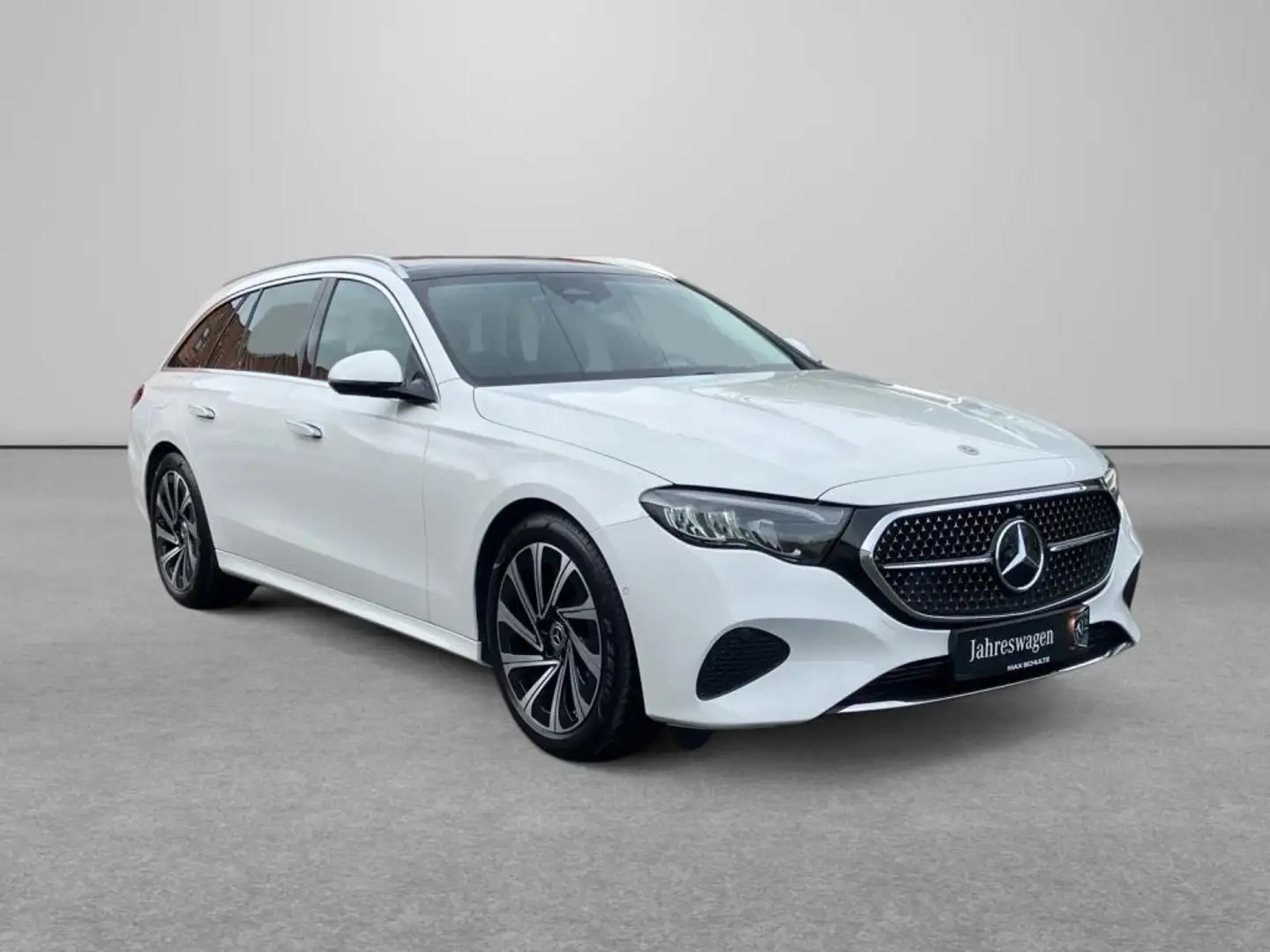 Mercedes-Benz E 220 d T AVANTG*AHK*PANO*DISTR*KEYLESS*19`Zoll Blanco - 2