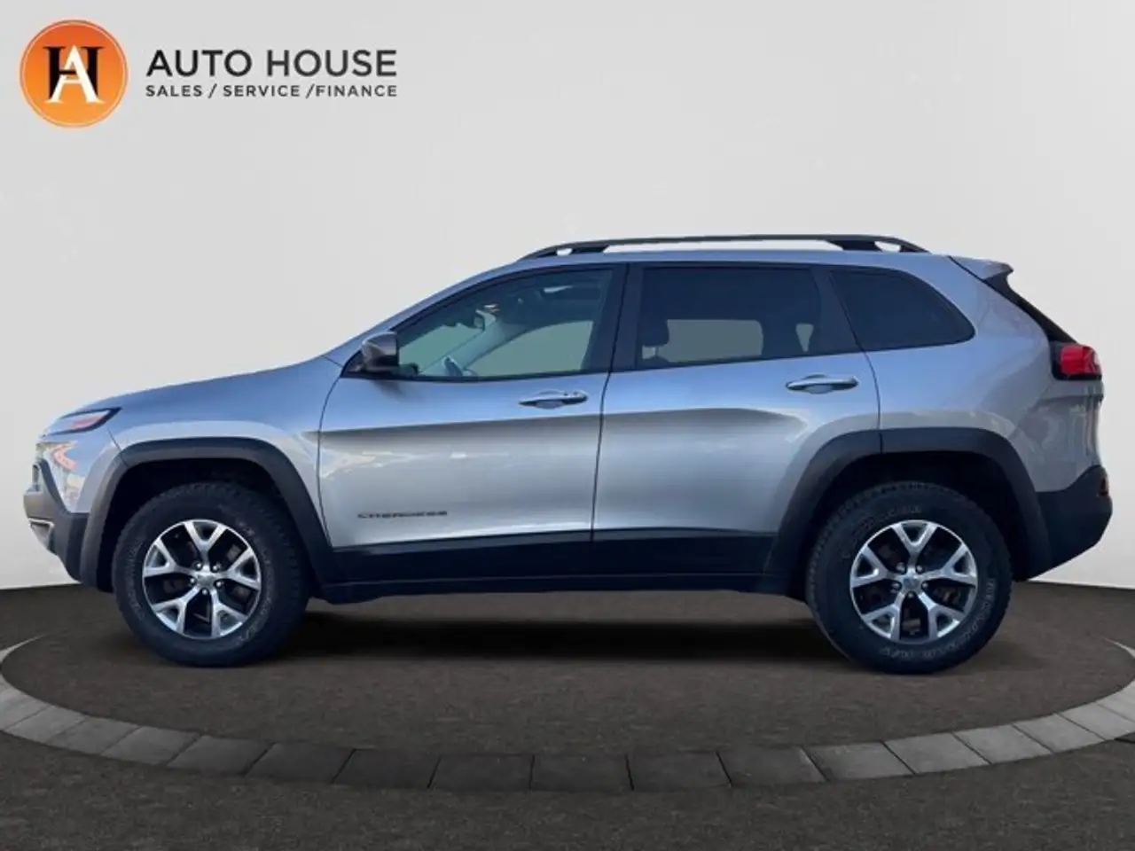 Jeep Cherokee снимка Jeep Cherokee