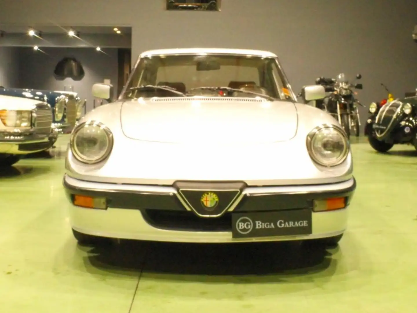Alfa Romeo Spider Quadrifoglio Argento - 1
