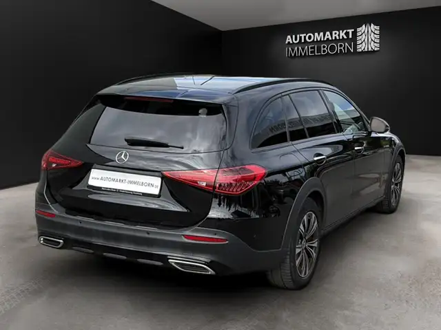 Mercedes-Benz C-Class view 10