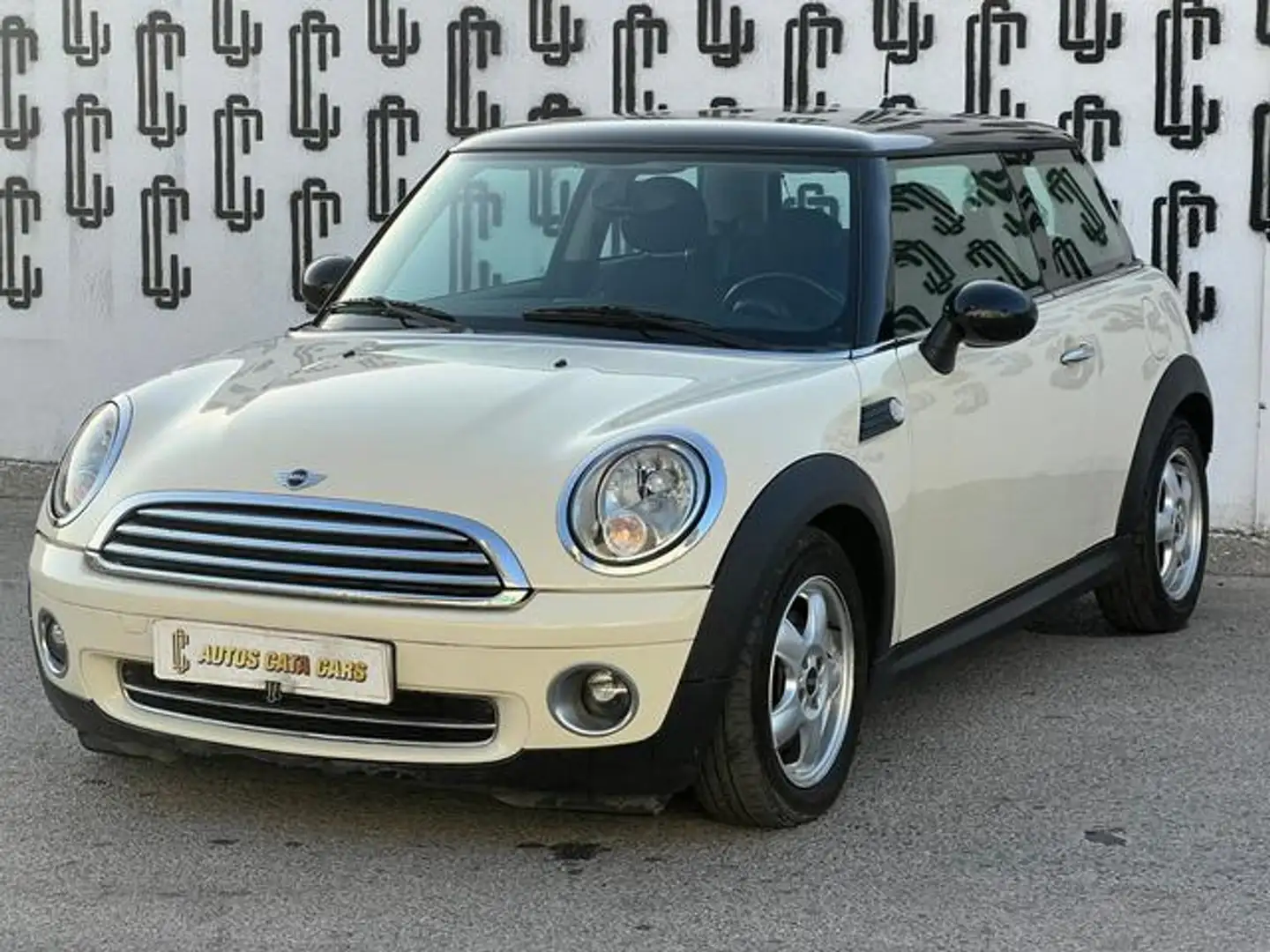 MINI One Beige - 2