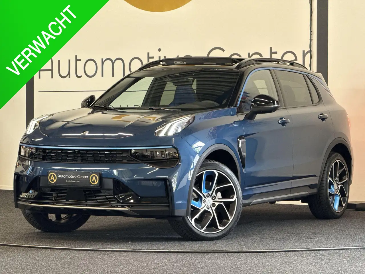 Lynk & Co 01 1.5 PHEV MY23 6,6 KWH PANO 360 CAMERA ACC