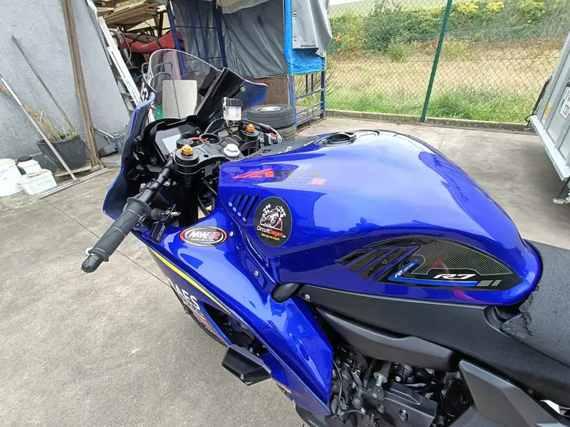 Yamaha YZF-R7 - foto 3