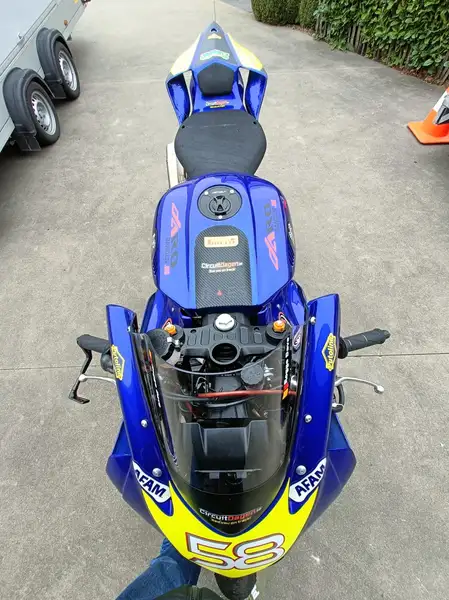 Yamaha YZF-R7 - foto 4