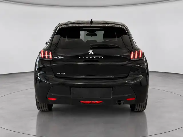 Peugeot 208 view 5