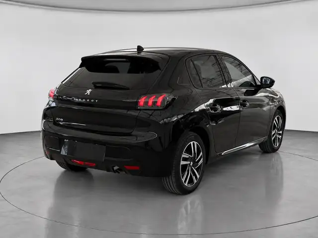 Peugeot 208 view 4