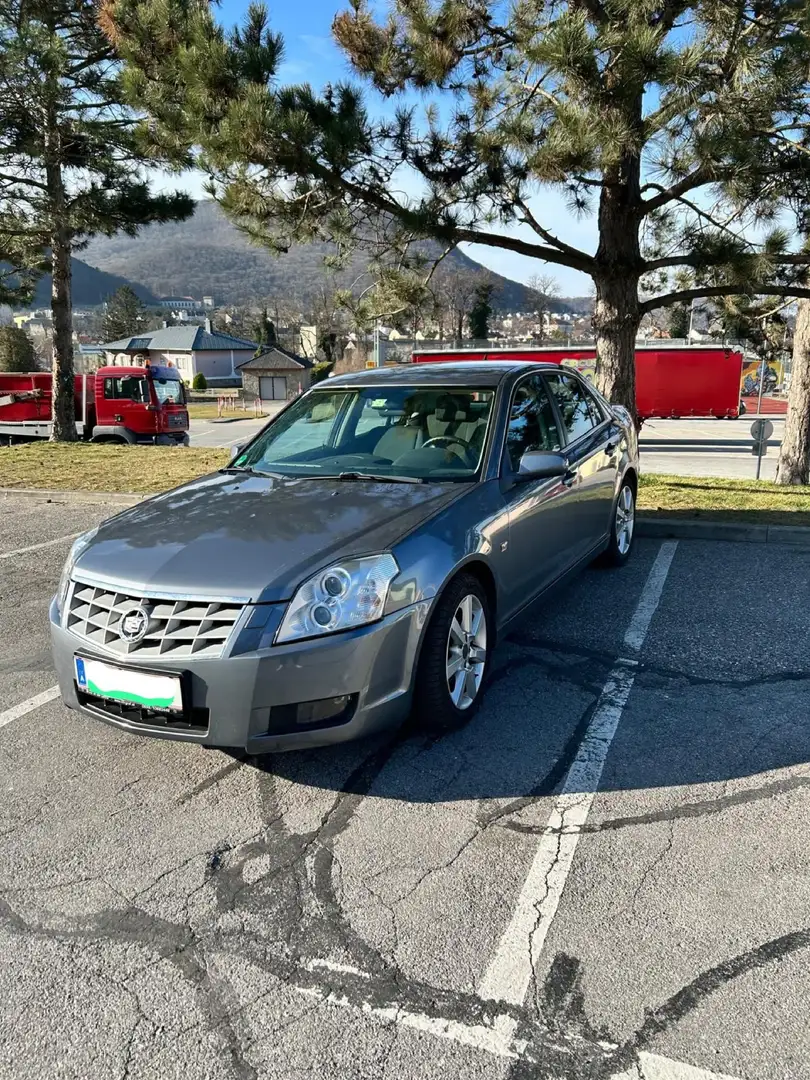 Cadillac BLS Gris - 2