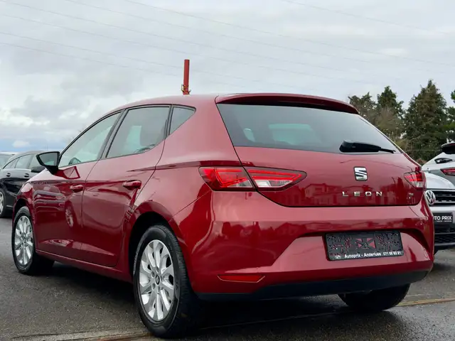 SEAT Leon view 5