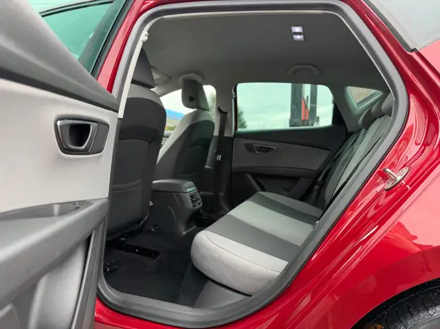 SEAT Leon view 8