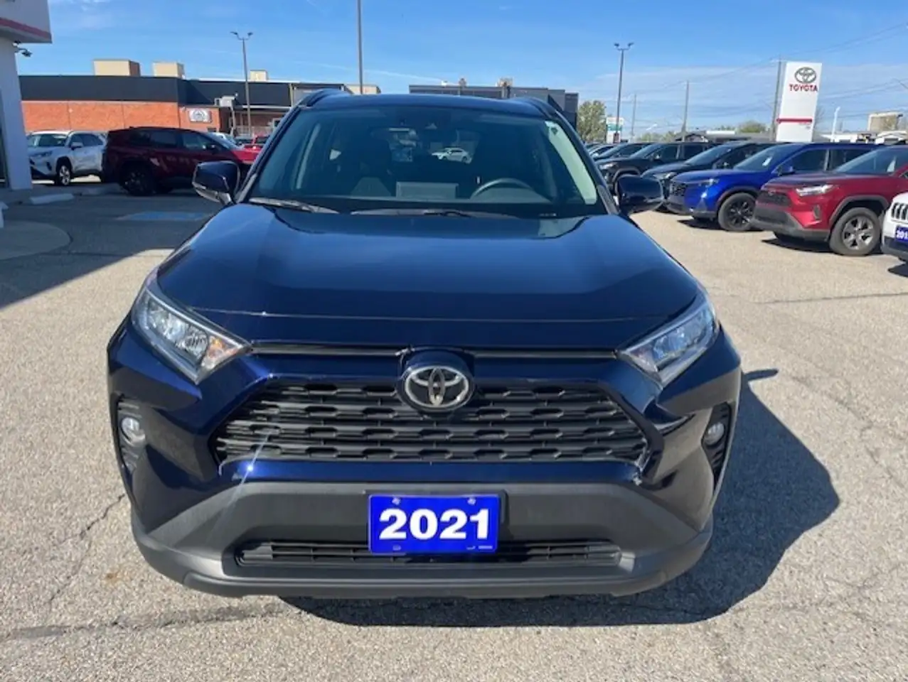 Toyota RAV 4 снимка Toyota RAV 4