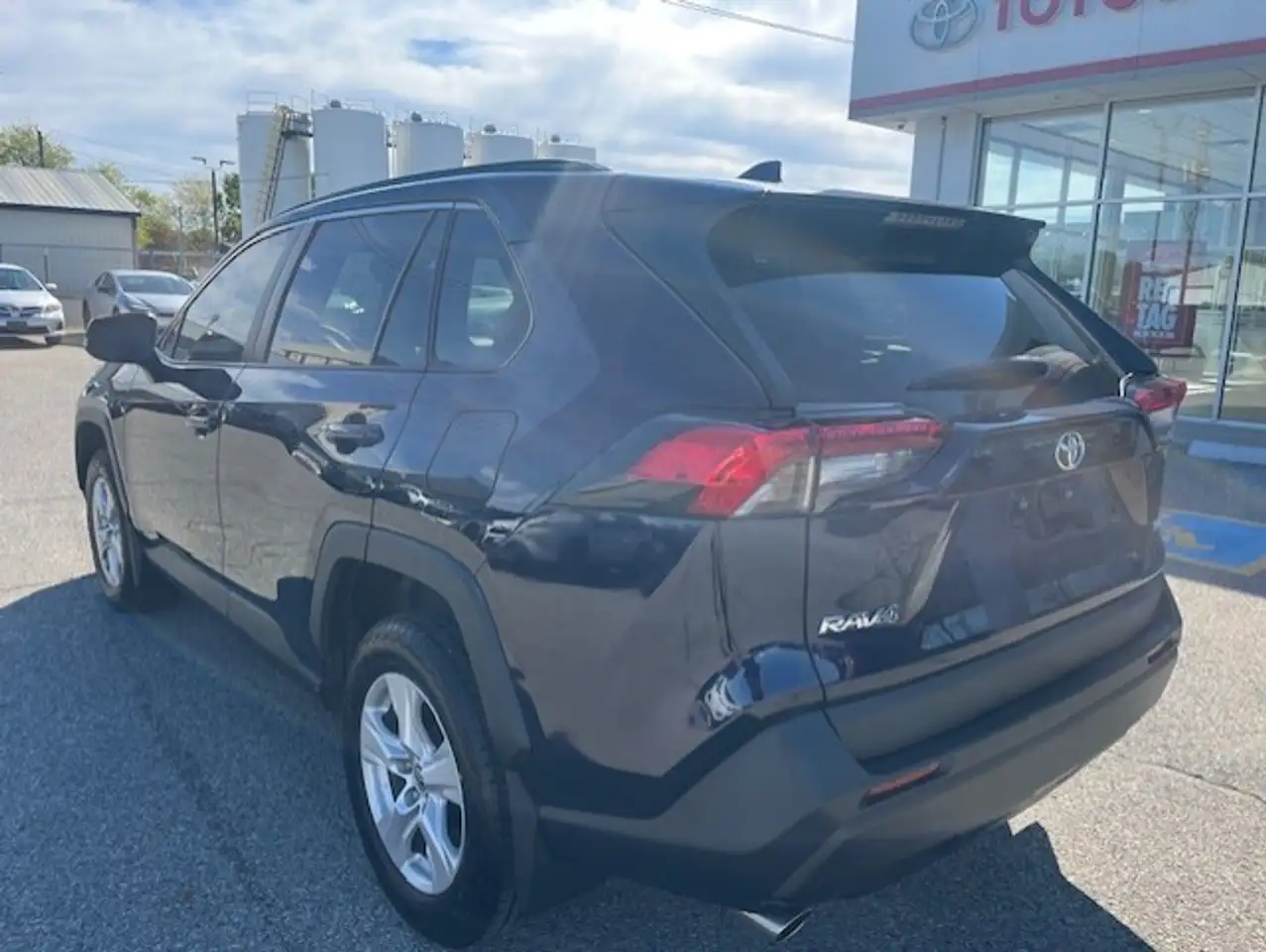 Toyota RAV 4 снимка Toyota RAV 4