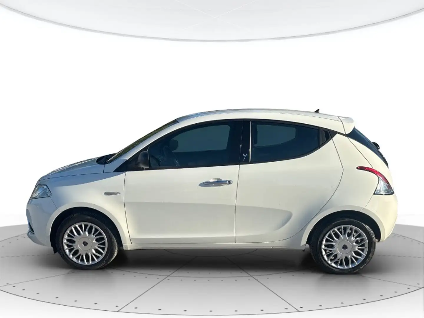 Lancia Ypsilon 1.2 Platinum 69cv Bianco - 2