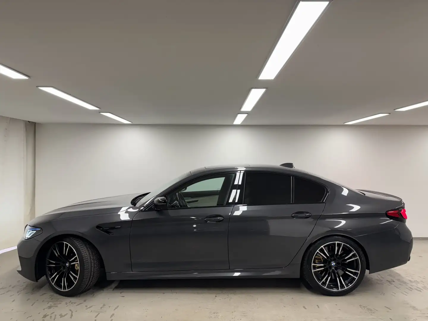 BMW M5 Limousine B&W Surround Carbon-Keramik TV Schiebeda Grau - 2