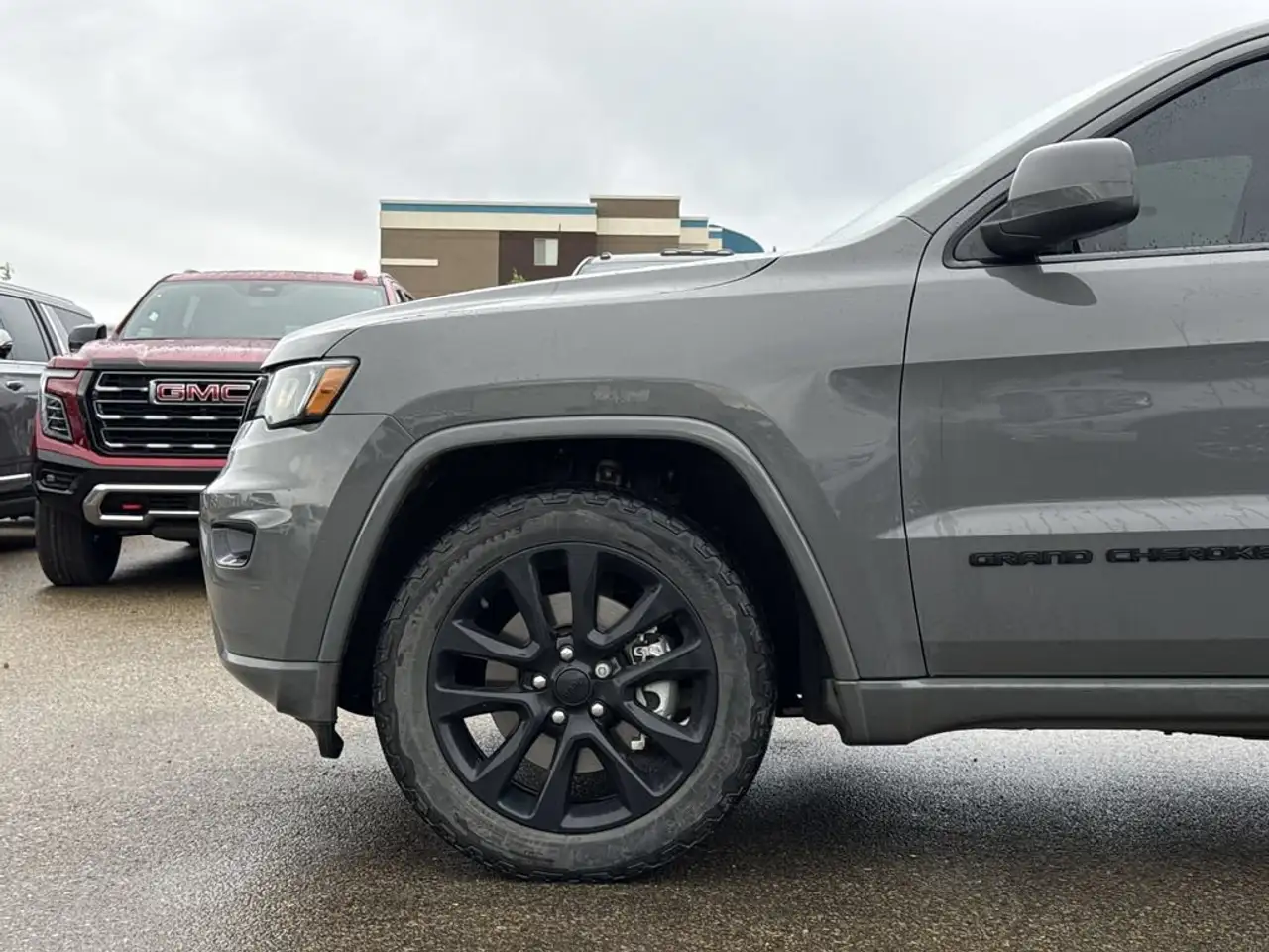 Jeep Grand Cherokee снимка Jeep Grand Cherokee