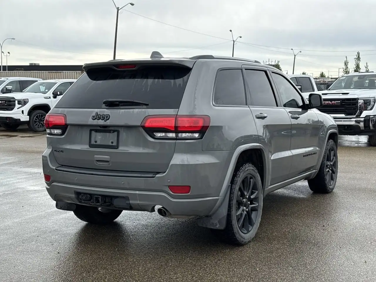 Jeep Grand Cherokee снимка Jeep Grand Cherokee