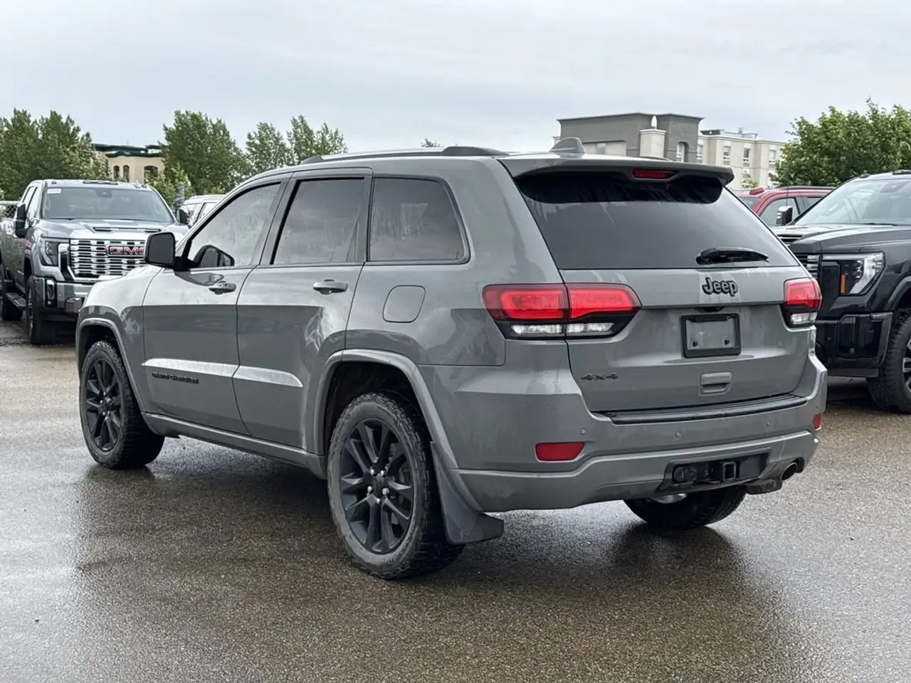 Jeep Grand Cherokee снимка Jeep Grand Cherokee