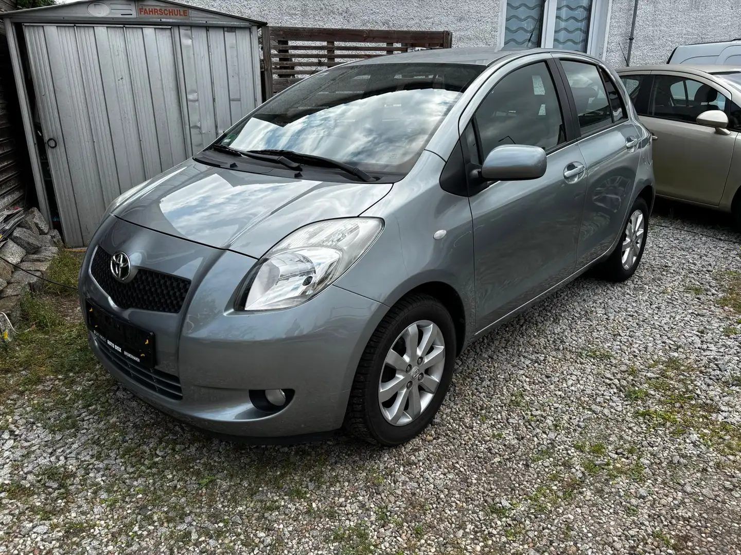 Toyota Yaris Team Klima,PDC,Lückenlos bei Toyota Scheckheft. Silber - 2