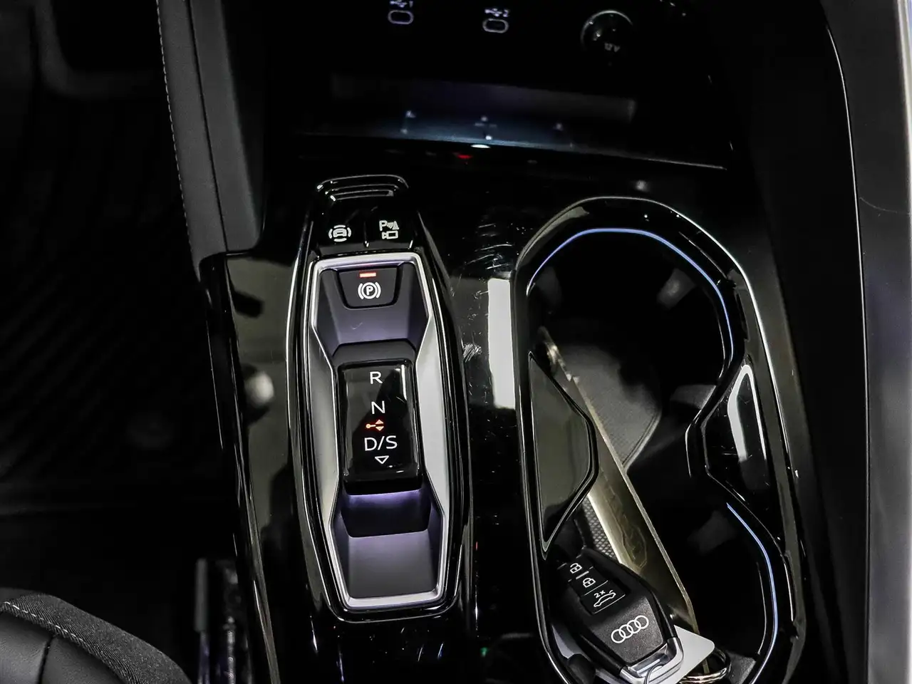 Audi Q5 снимка Audi Q5