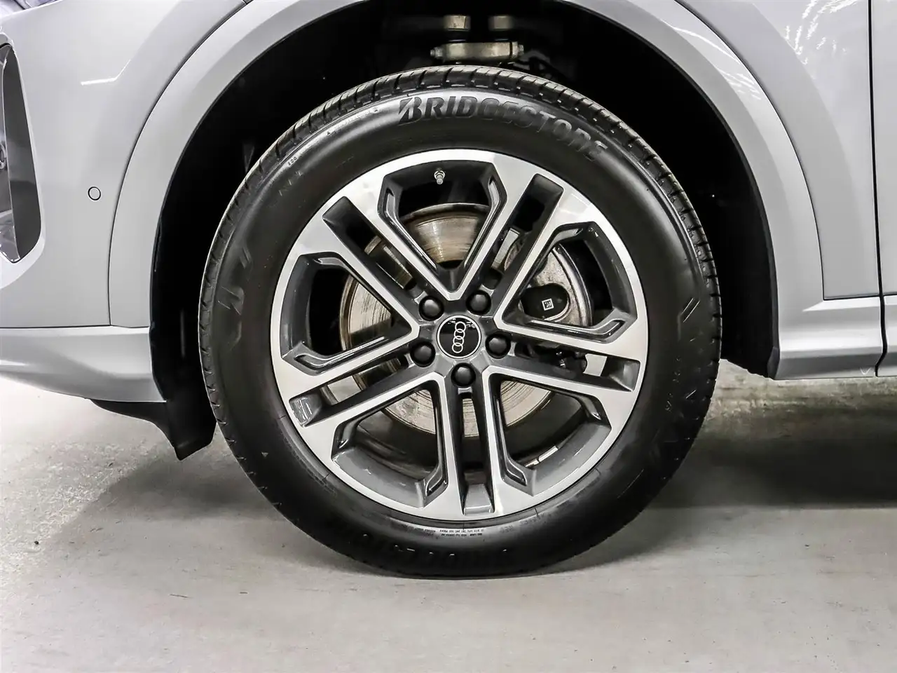 Audi Q5 снимка Audi Q5