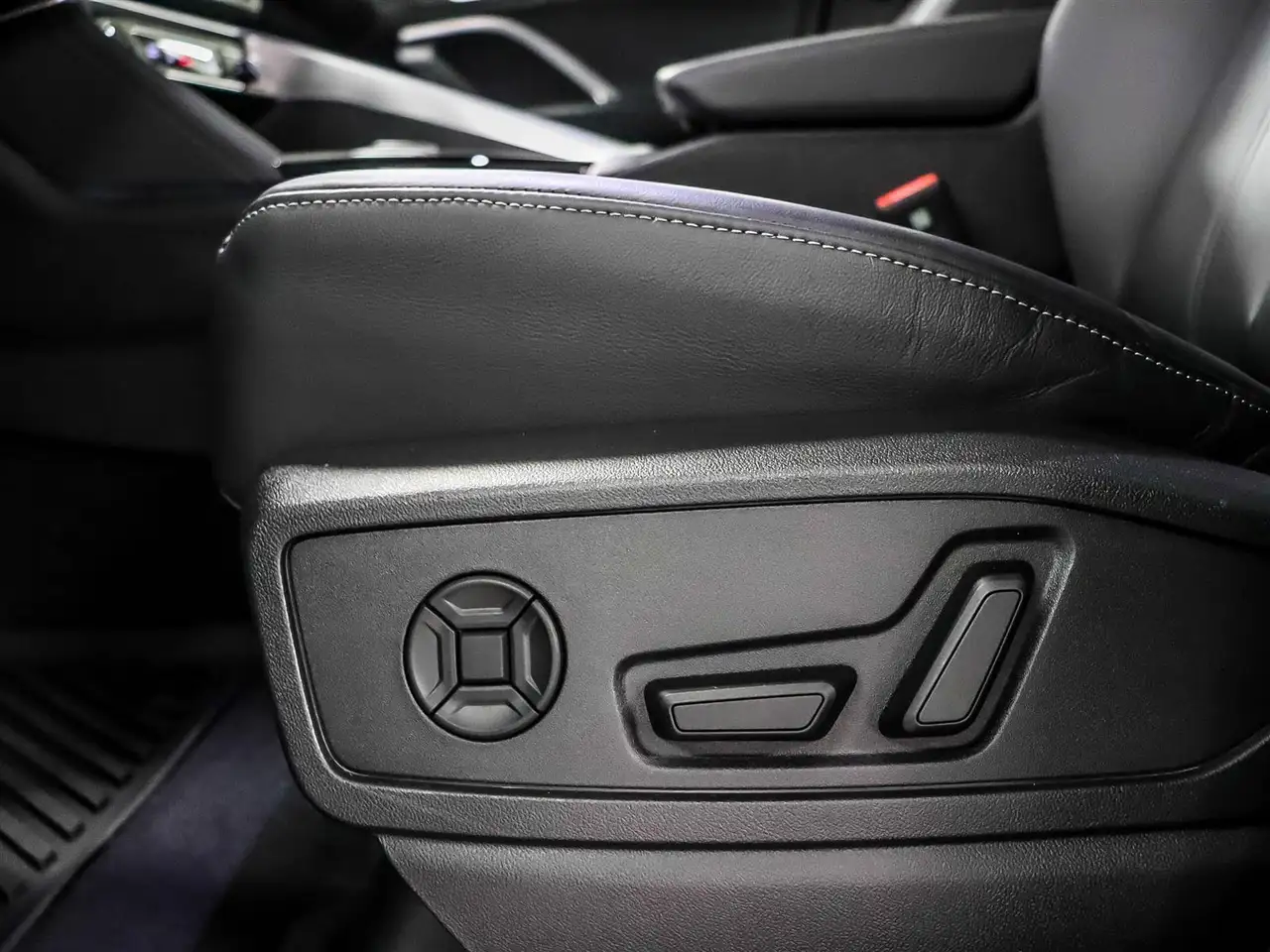 Audi Q5 снимка Audi Q5