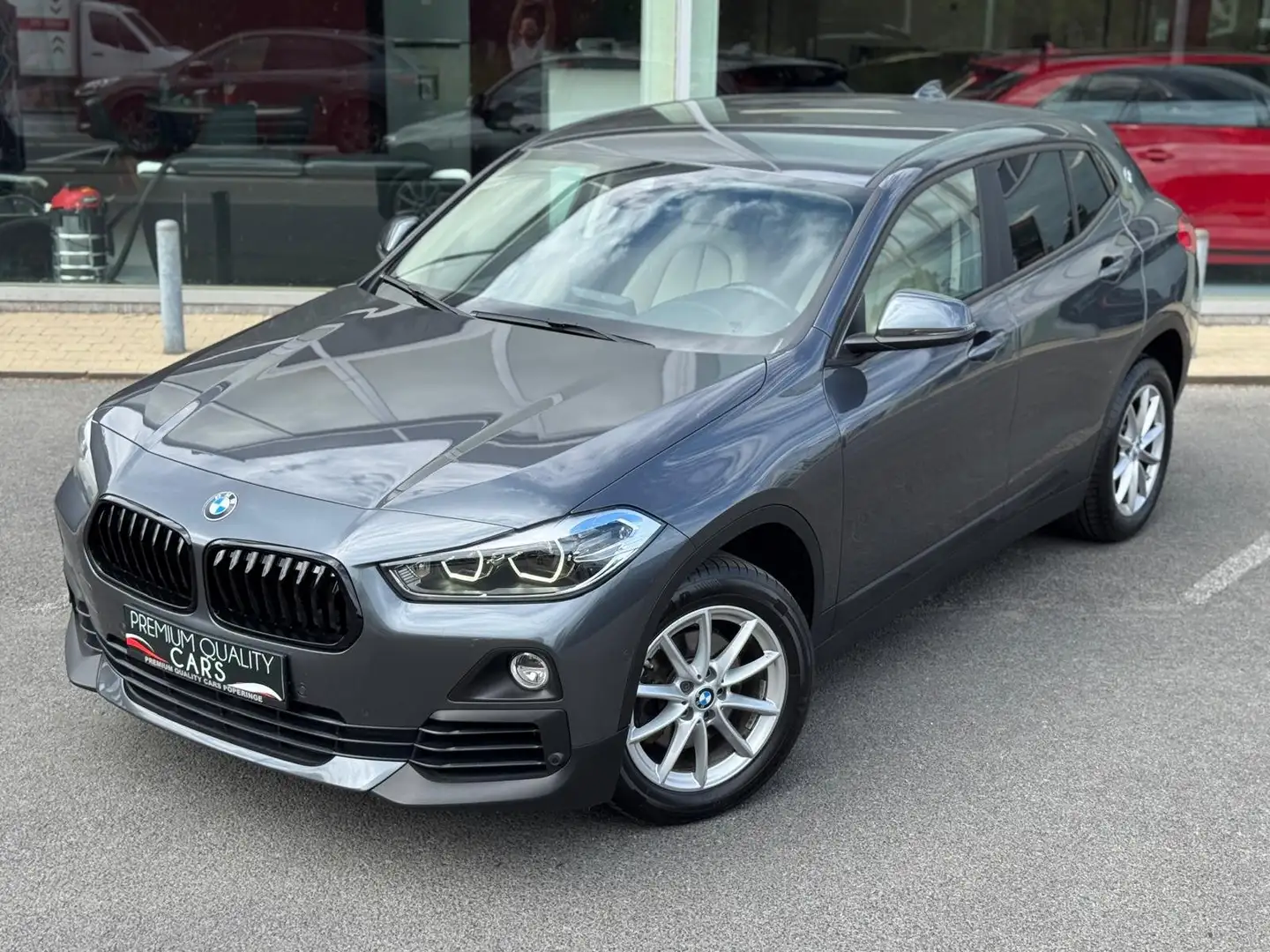 BMW X2 X2 sDrive18i AUTOMAAT / LEATHER / PDC / SHADOWLINE Grau - 2