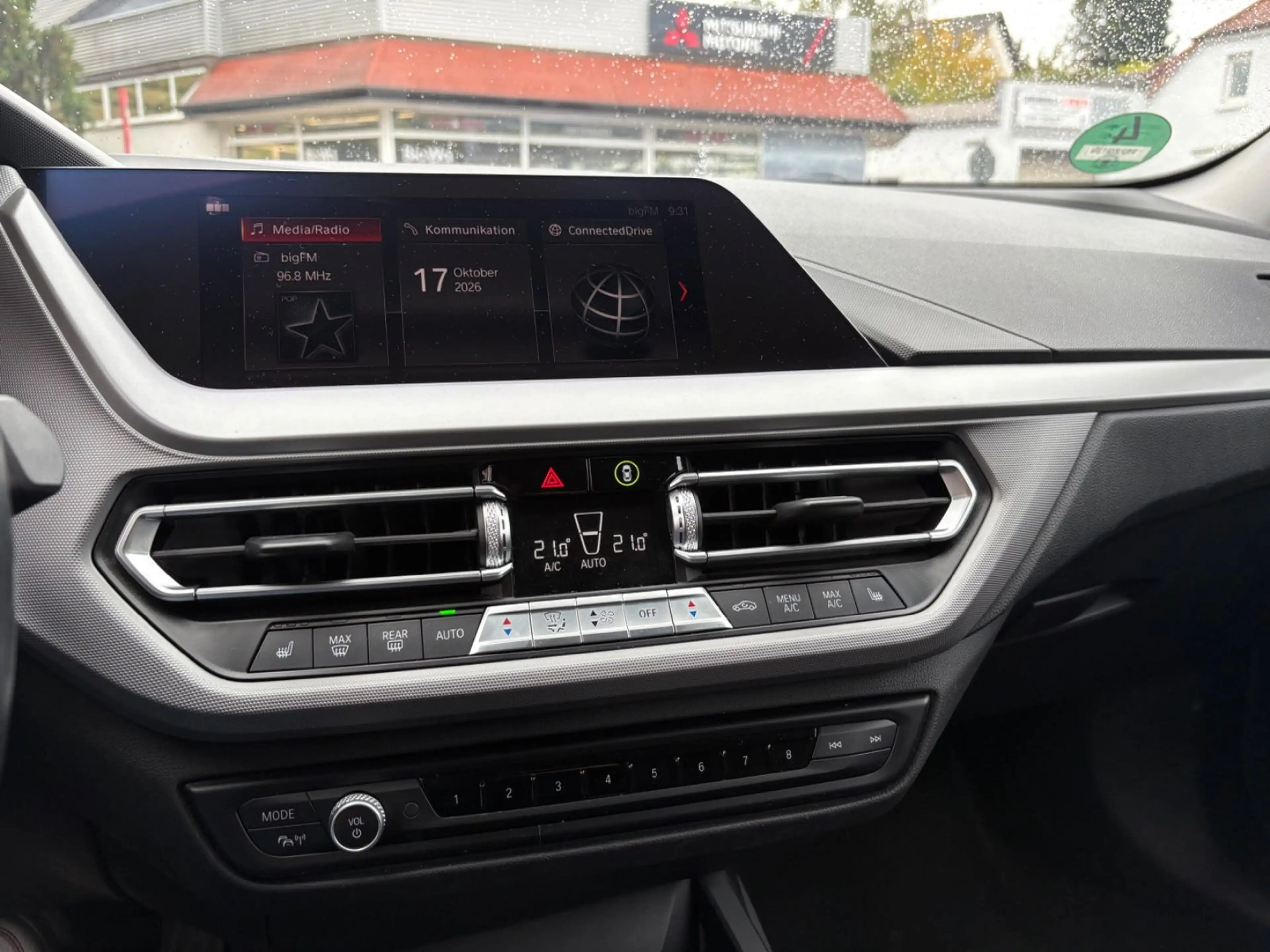 BMW 118 i Advantage Sitzheizung/Alufelgen — photo 8