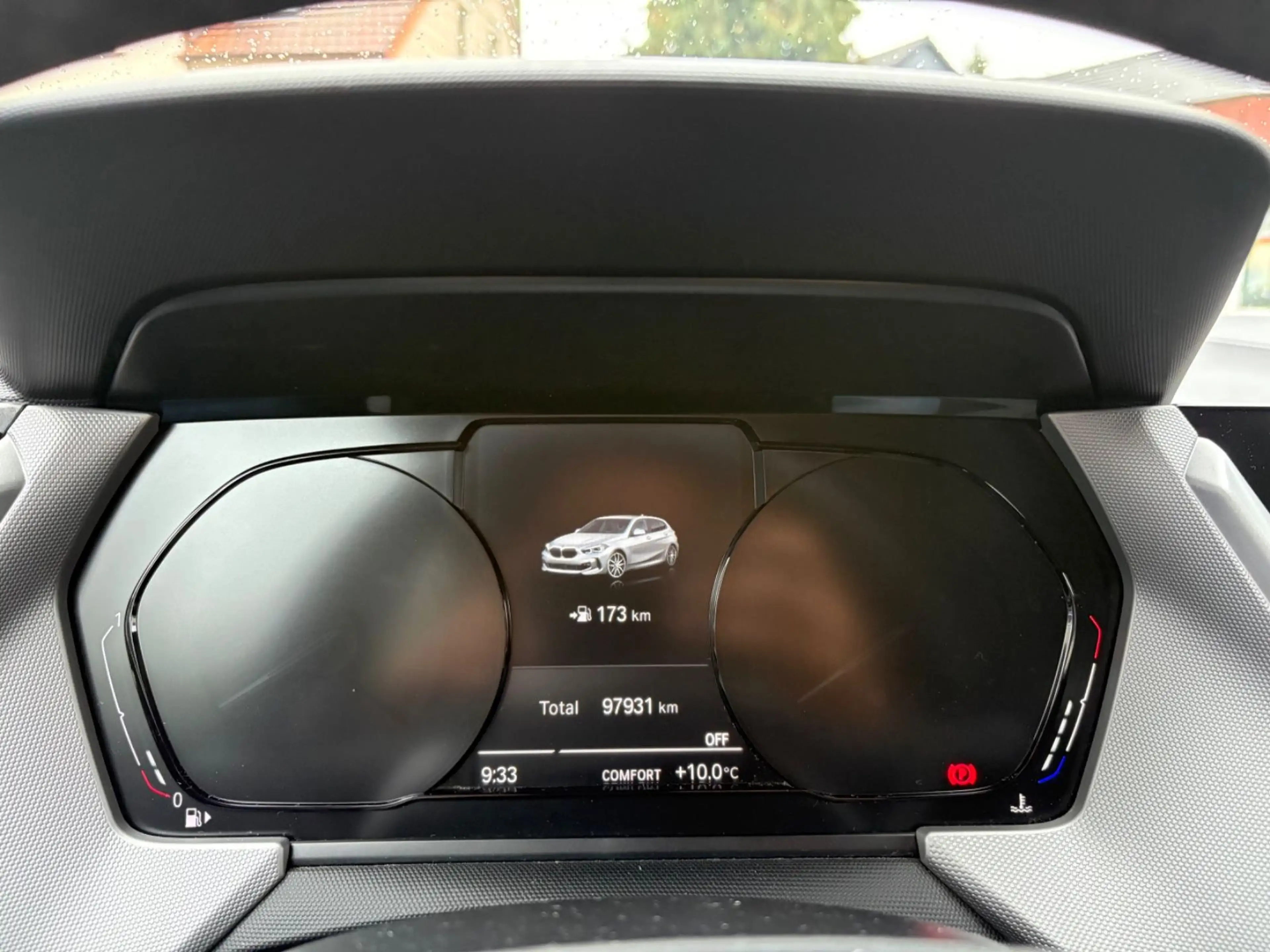 BMW 118 i Advantage Sitzheizung/Alufelgen — photo 12