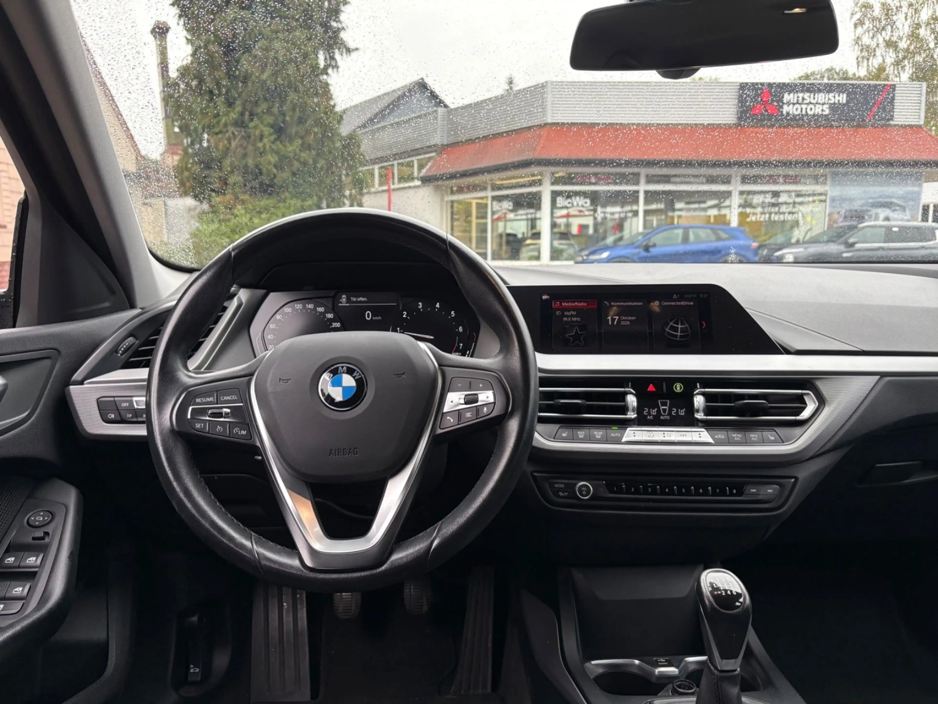 BMW 118 i Advantage Sitzheizung/Alufelgen — photo 5