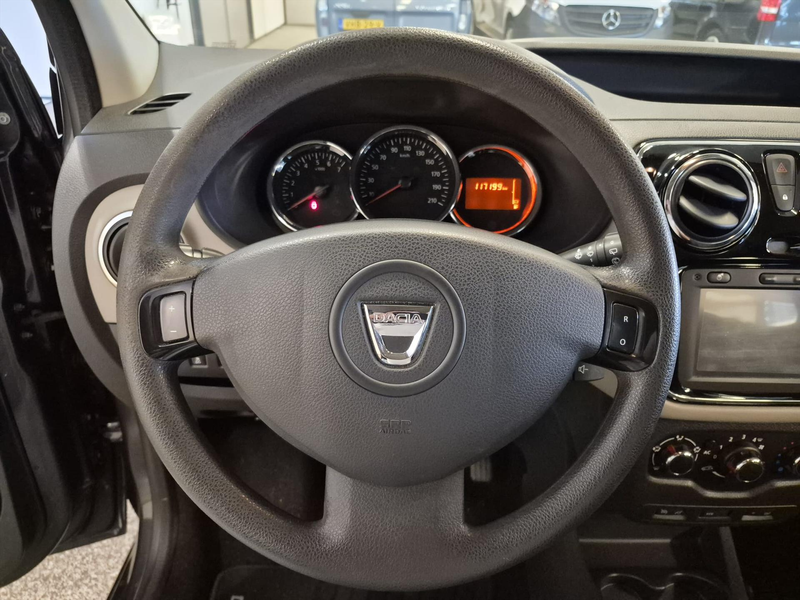 Dacia Dokker Rolstoelauto 3+1 of 5+0 — photo 22