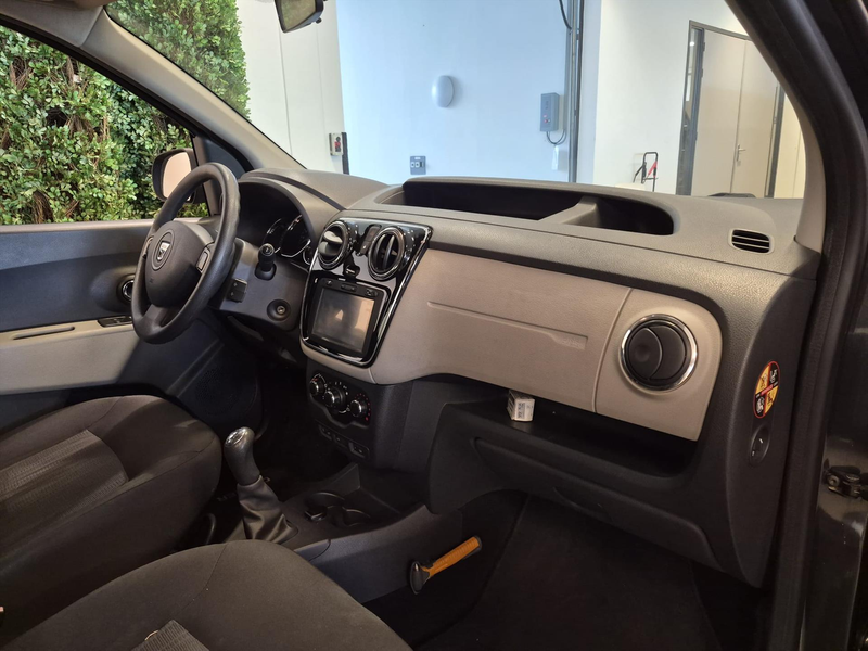 Dacia Dokker Rolstoelauto 3+1 of 5+0 — photo 20