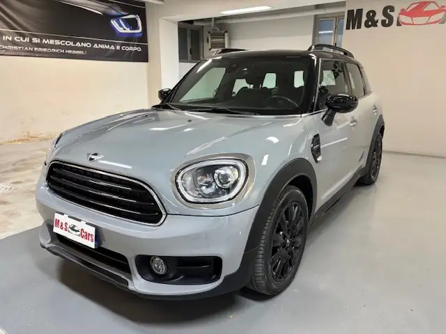 MINI Cooper D Countryman 2.0 Cooper Hype all4 AUTO - TAGLIANDATA!