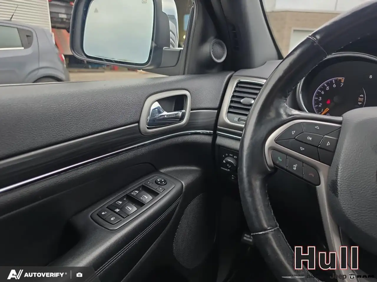 Jeep Grand Cherokee снимка Jeep Grand Cherokee