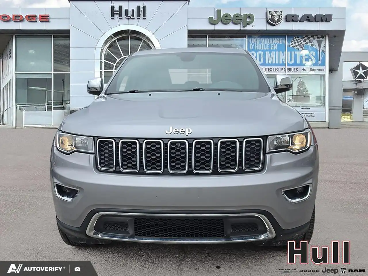 Jeep Grand Cherokee снимка Jeep Grand Cherokee