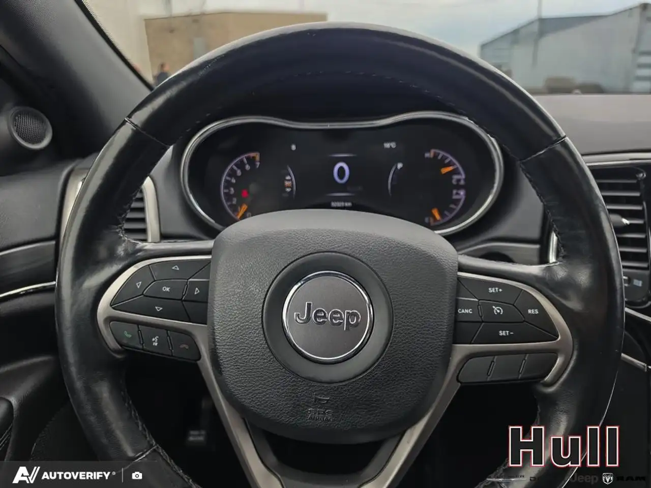 Jeep Grand Cherokee снимка Jeep Grand Cherokee