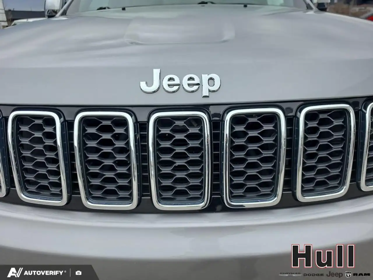 Jeep Grand Cherokee снимка Jeep Grand Cherokee