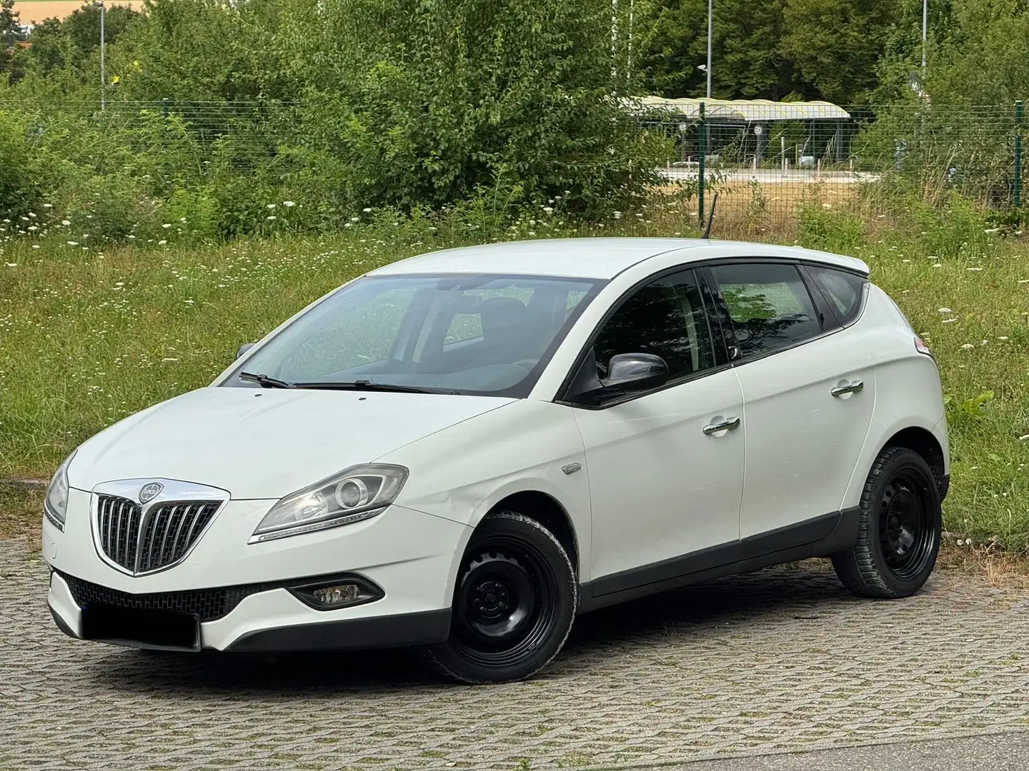 Lancia Delta 1.4 T-Jet 16v Argento guter Zustand Tüv Neu Weiß - 2