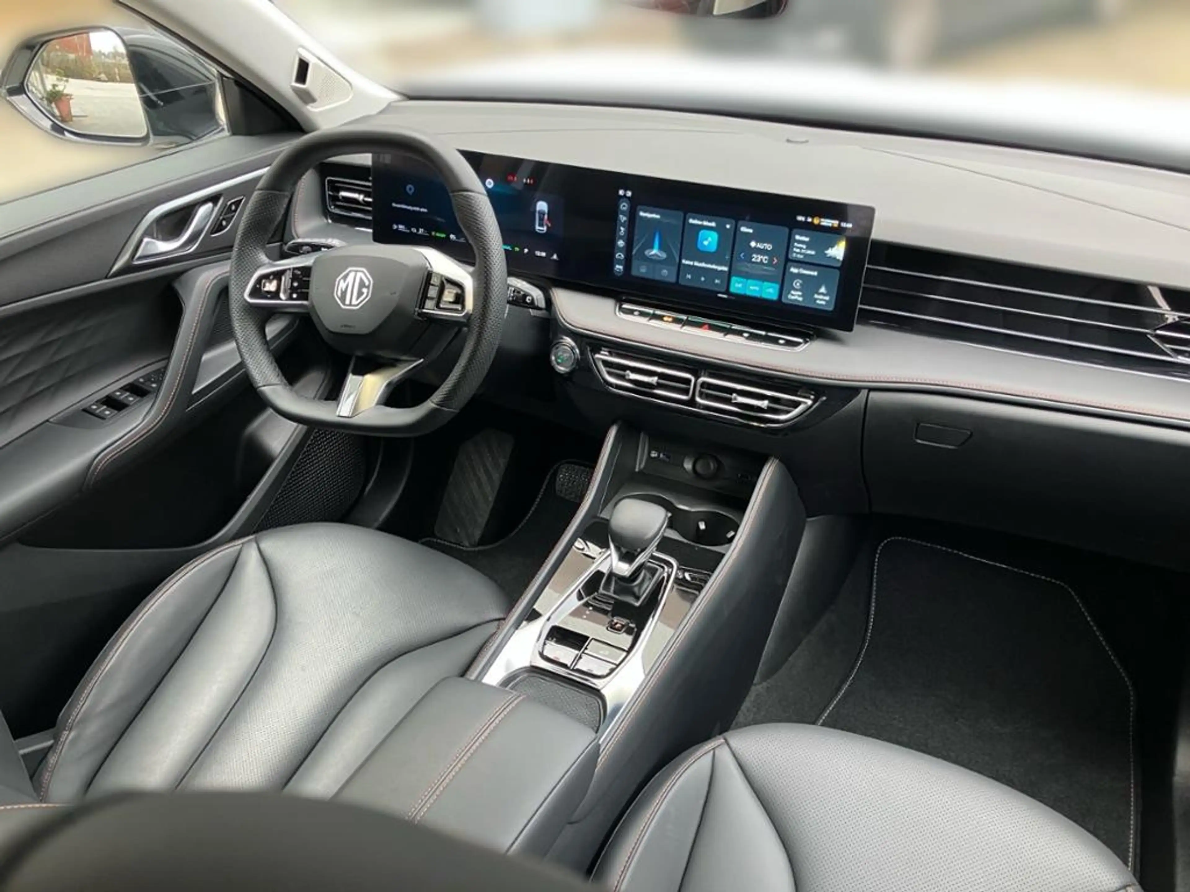 MG HS PHEV Luxury SPUR — photo 10
